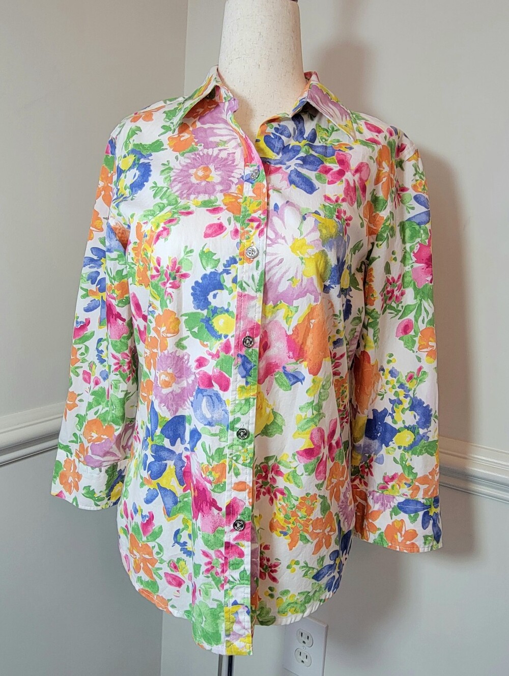 CHAPS S Watercolor Floral 100% Cotton Button Down Shirt Blouse Preppy Colorful